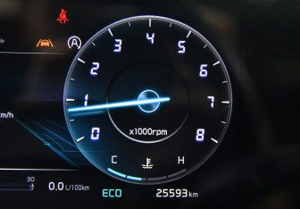 Подержанный автомобиль Kia Seltos 2024 года (18 фото)