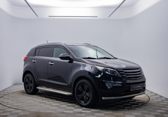 Подержанный автомобиль Kia Sportage 2011 года (7 фото)