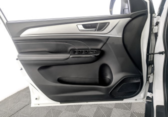 Подержанный автомобиль Haval M6 2024 года (19 фото)