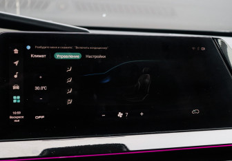 Подержанный автомобиль Changan UNI-V 2023 года (13 фото)