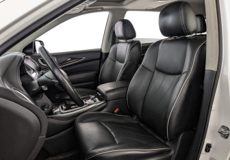 Подержанный автомобиль Infiniti QX60 2018 года (20 фото)