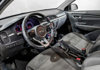 Подержанный автомобиль Kia Rio Hatchback 2020 года (15 фото)