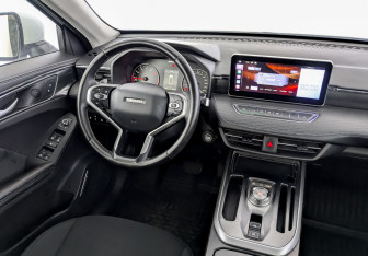 Подержанный автомобиль Haval Jolion 2022 года (29 фото)