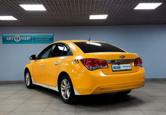 Подержанный автомобиль Chevrolet Cruze Sedan 2013 года (7 фото)