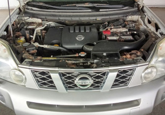 Подержанный автомобиль Nissan X-Trail 2008 года (17 фото)