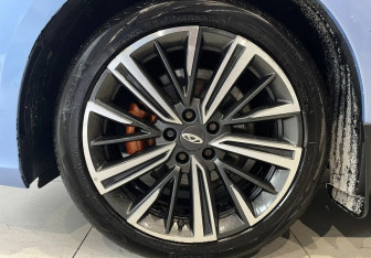 Подержанный автомобиль Chery Arrizo 8 2023 года (18 фото)