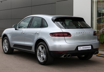 Подержанный автомобиль Porsche Macan 2017 года (7 фото)