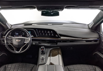 Подержанный автомобиль Cadillac Escalade Suv 2022 года (14 фото)