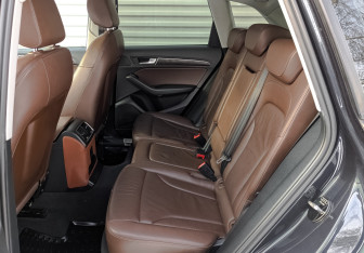 Подержанный автомобиль Audi Q5 2016 года (12 фото)