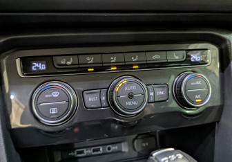 Подержанный автомобиль Volkswagen Tiguan 2018 года (21 фото)