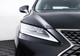 Подержанный автомобиль Lexus RX 2020 года (19 фото)