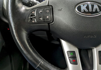 Подержанный автомобиль Kia Sportage 2014 года (27 фото)