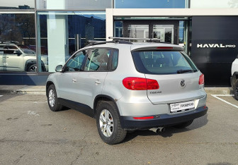 Подержанный автомобиль Volkswagen Tiguan 2012 года (7 фото)