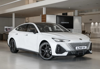 Новый Changan UNI-V 2024 (3 фото)