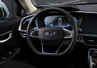 Подержанный автомобиль Geely Tugella 2022 года (12 фото)