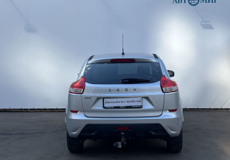 Подержанный автомобиль LADA (ВАЗ) XRAY 2016 года (6 фото)