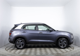 Подержанный автомобиль Hyundai Creta 2021 года (4 фото)