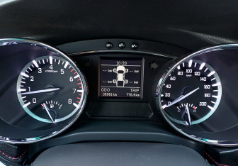 Подержанный автомобиль JAC T8 2023 года (26 фото)