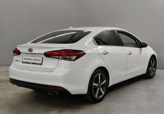 Подержанный автомобиль Kia Cerato Sedan 2018 года (5 фото)
