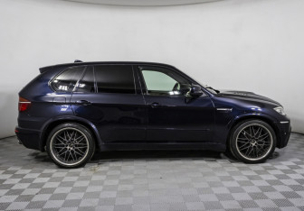 Подержанный автомобиль BMW X5 M 2010 года (4 фото)