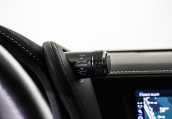 Подержанный автомобиль Lexus LC 2020 года (25 фото)