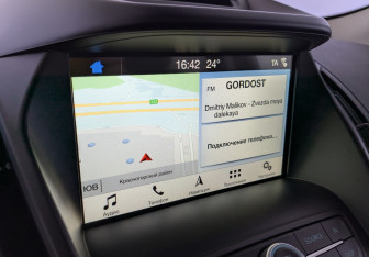 Подержанный автомобиль Ford Kuga 2018 года (28 фото)