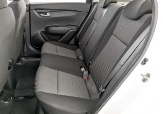 Подержанный автомобиль Kia Rio Sedan 2020 года (12 фото)