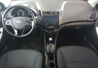 Подержанный автомобиль Hyundai Solaris Sedan 2014 года (9 фото)