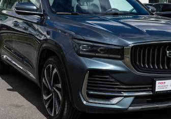 Подержанный автомобиль Geely Monjaro 2023 года (23 фото)