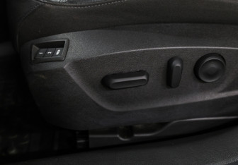 Подержанный автомобиль Opel Insignia Sedan 2014 года (20 фото)