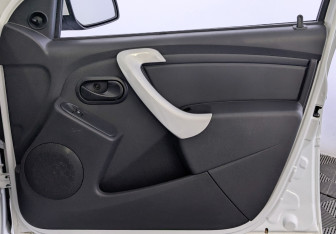 Подержанный автомобиль LADA (ВАЗ) Largus Wagon 2024 года (25 фото)