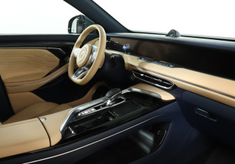 Подержанный автомобиль Voyah Free 2023 года (9 фото)