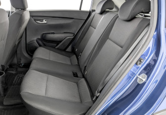 Подержанный автомобиль Kia Rio Hatchback 2021 года (12 фото)