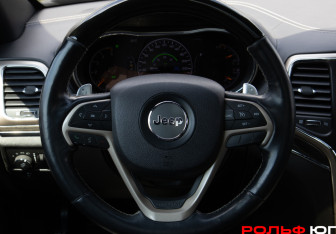 Подержанный автомобиль Jeep Grand Cherokee 2014 года (12 фото)