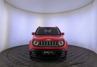 Подержанный автомобиль Jeep Renegade 2018 года (2 фото)