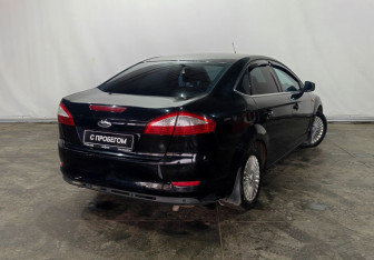 Подержанный автомобиль Ford Mondeo Sedan 2008 года (6 фото)