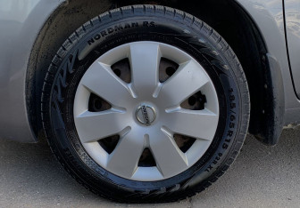 Подержанный автомобиль Nissan Note 2012 года (10 фото)