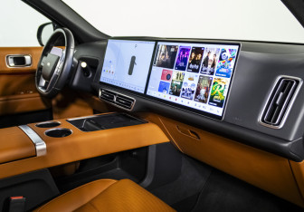 Подержанный автомобиль LiXiang L9 2023 года (9 фото)