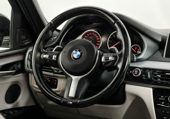 Подержанный автомобиль BMW X5 2016 года (41 фото)