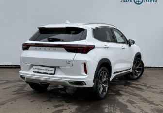 Подержанный автомобиль Exeed LX 2022 года (5 фото)