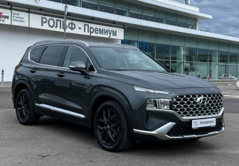 Подержанный автомобиль Hyundai Santa Fe 2021 года (3 фото)