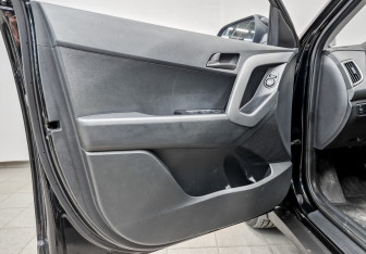 Подержанный автомобиль Hyundai Creta 2017 года (19 фото)