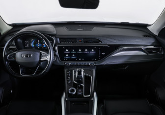 Подержанный автомобиль Geely Atlas Pro 2023 года (14 фото)