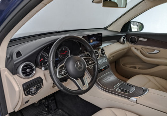 Подержанный автомобиль Mercedes-Benz GLC Coupe 2019 года (12 фото)
