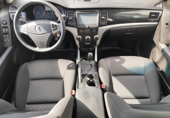 Подержанный автомобиль SsangYong Actyon 2012 года (10 фото)