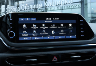 Подержанный автомобиль Hyundai Sonata 2021 года (18 фото)