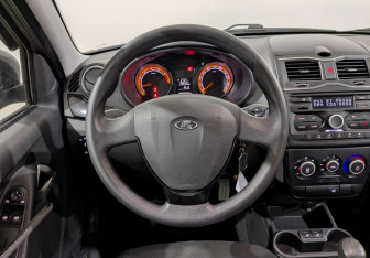 Подержанный автомобиль LADA (ВАЗ) Granta Wagon 2021 года (21 фото)