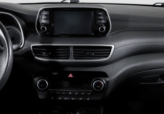 Подержанный автомобиль Hyundai Tucson 2019 года (13 фото)