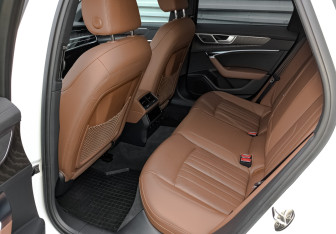 Подержанный автомобиль Audi A6 Sedan 2022 года (12 фото)