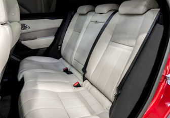 Подержанный автомобиль Land Rover Range Rover Velar 2018 года (12 фото)